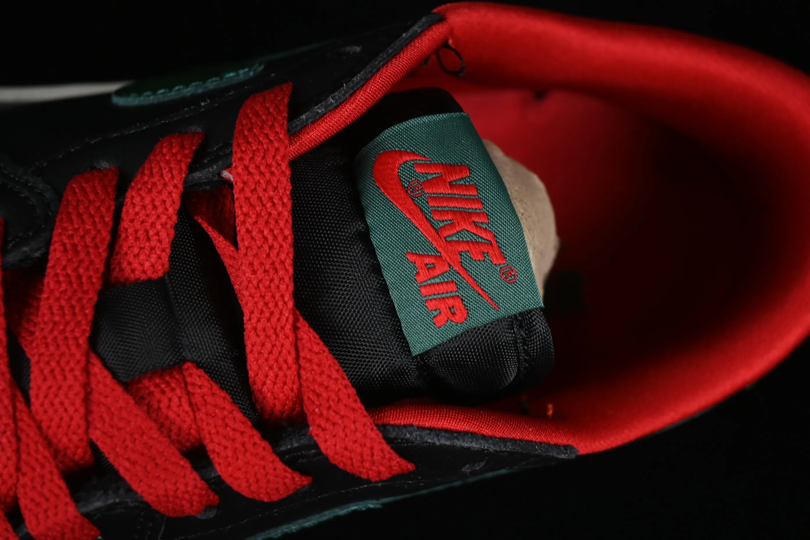 All categories Air Jordan Jordan series basketball shoes Air Jordan 1 Low Z version Air Jordan 1 Low AJ1 Joe 1 black and green color low-top cultural casual sneakers CZ0775-036